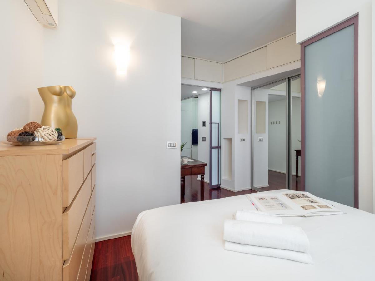 Apartament Vigliani 19 Milaan Buitenkant foto