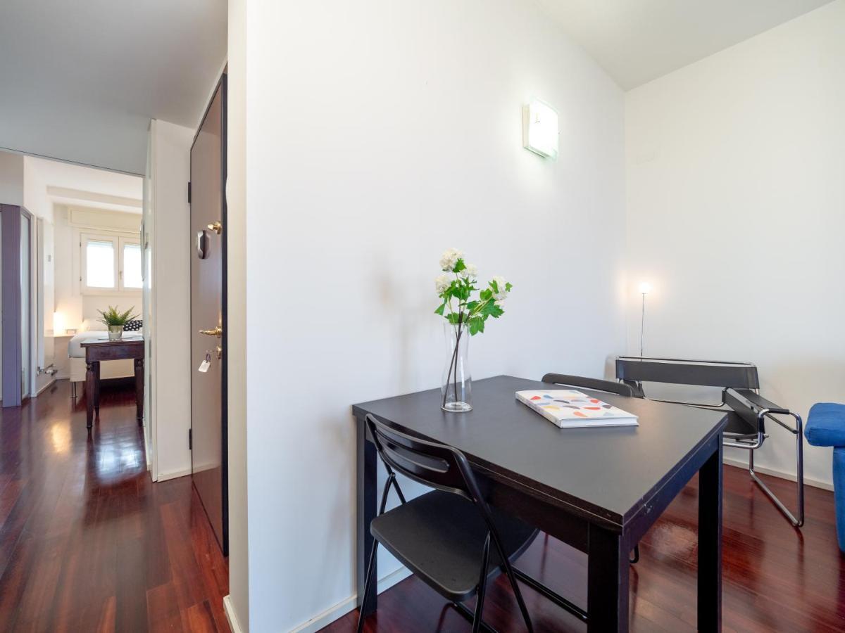 Apartament Vigliani 19 Milaan Buitenkant foto
